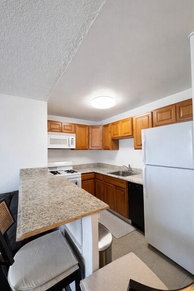 Building Photo - 280 Marin Blvd