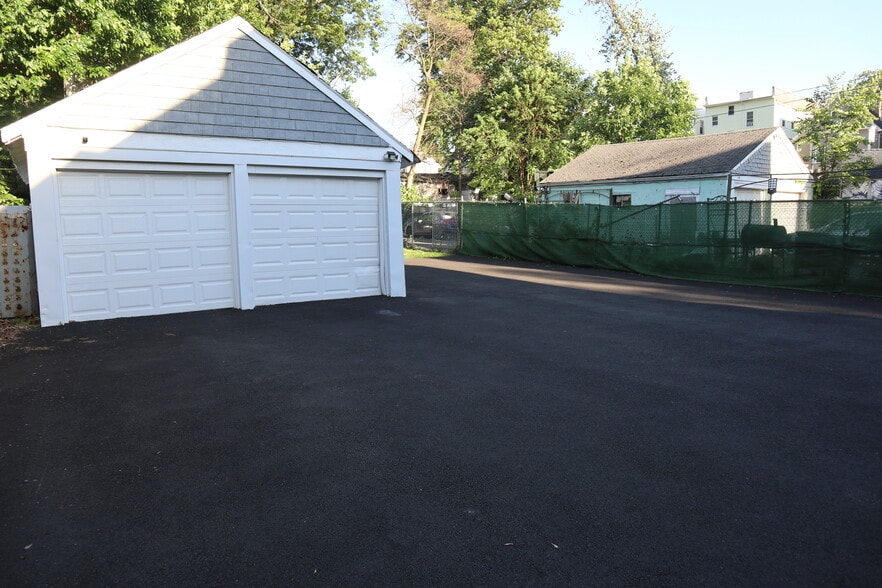 Building Photo - 108 N Oraton Pky