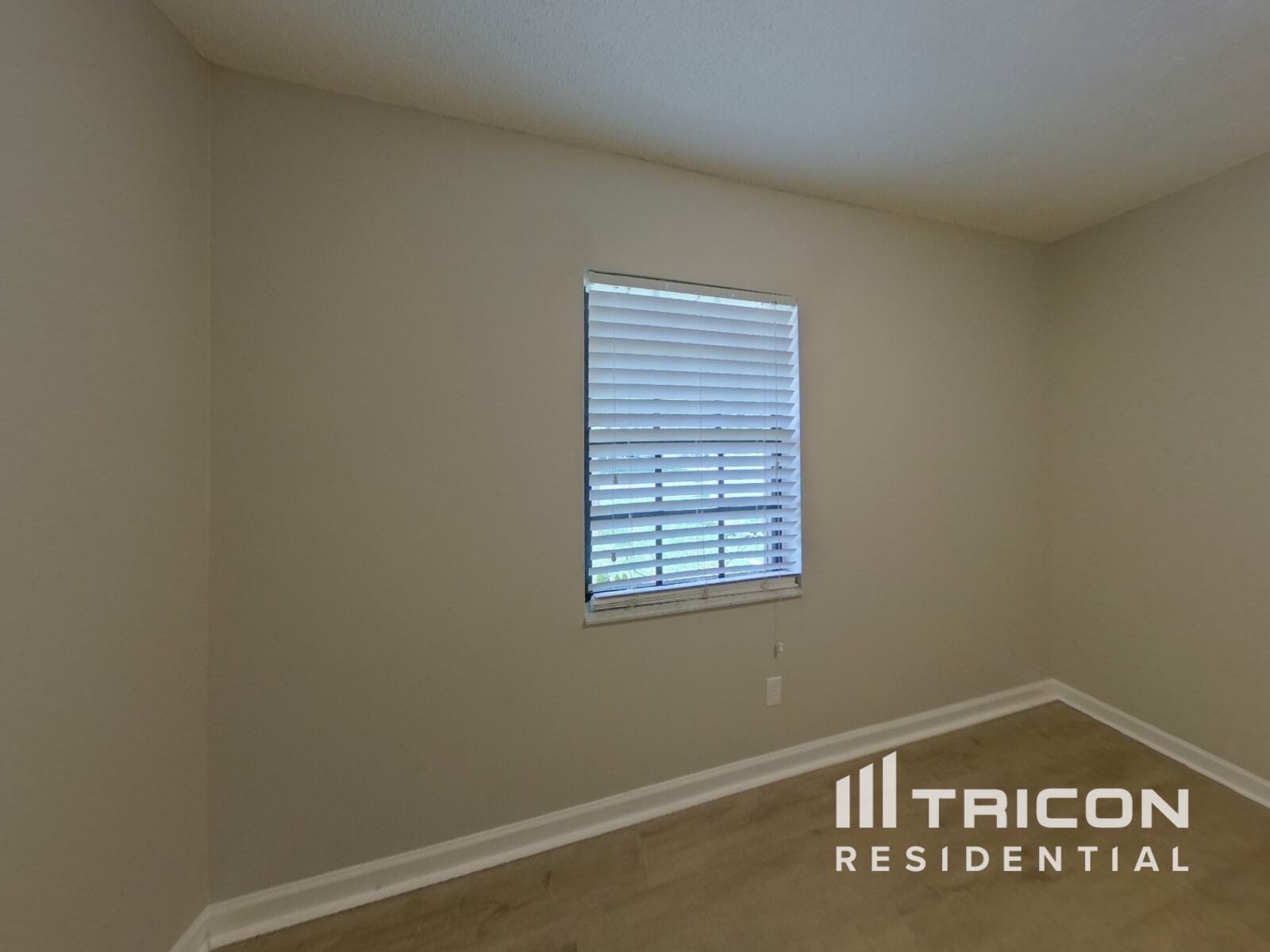 Building Photo - 10206 Deepbrook Dr