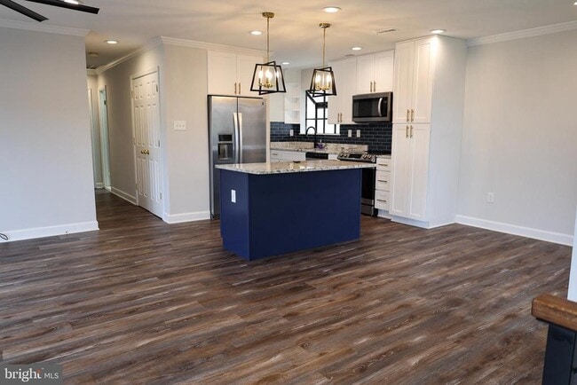 Building Photo - 15 Mariners Way