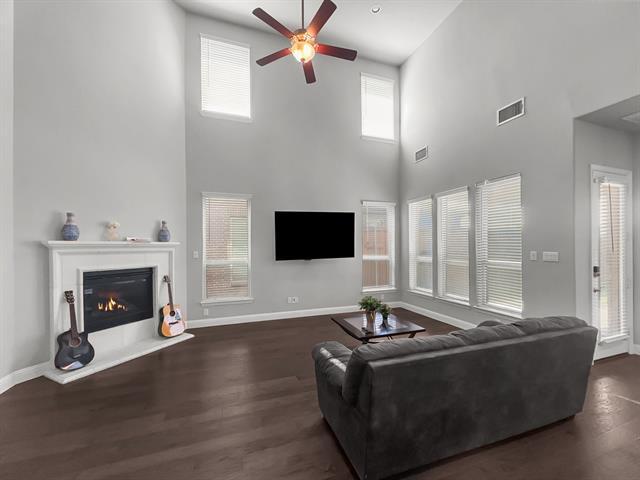 Building Photo - 3448 Begonia Ln