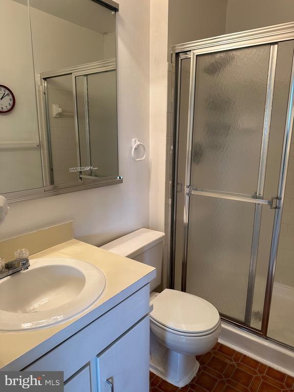 Building Photo - 4002 Summer Hollow Ct