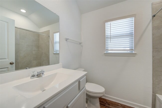 Building Photo - 5419 Tourmaline Wy