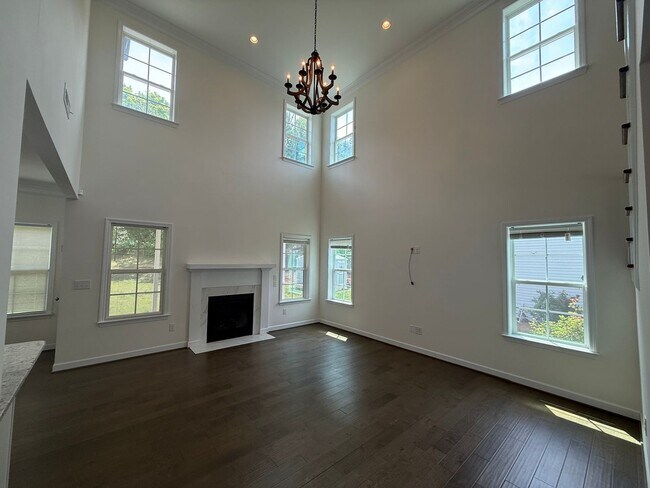 Building Photo - For Rent Clemmons!!