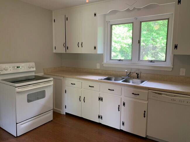 Building Photo - 1630 Peachtree Road