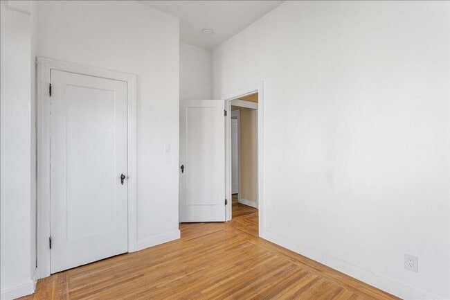 Building Photo - 1012 Walnut St