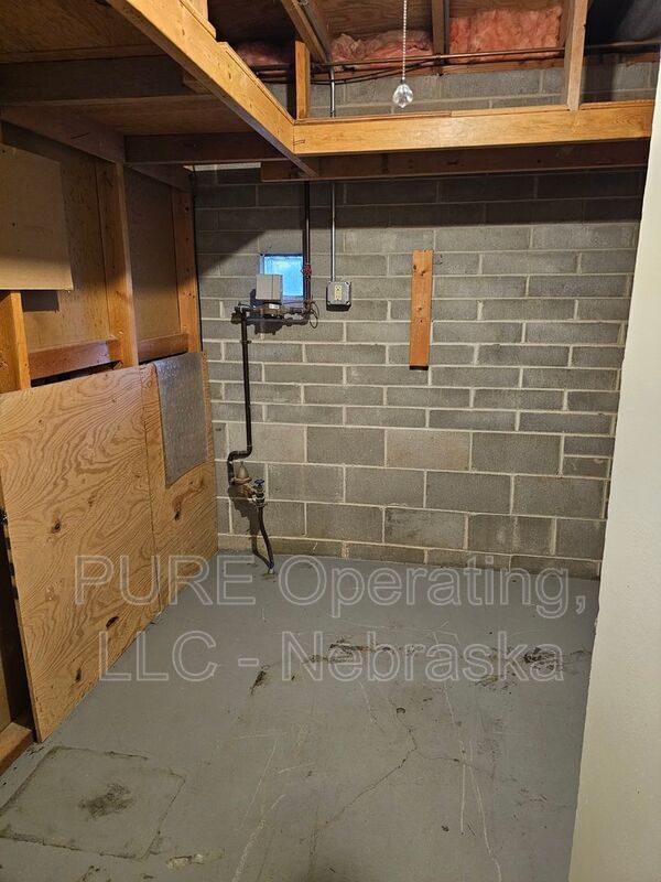 Building Photo - 14028 Madison Cir