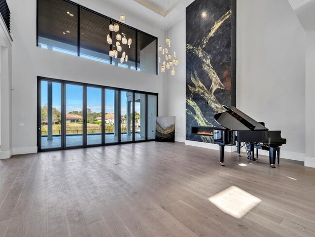 Building Photo - 330 Kelly Plantation Dr