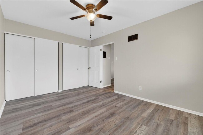 Building Photo - G-Unit