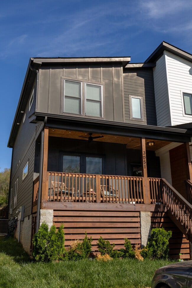 Building Photo - 3051 Hillside Rd