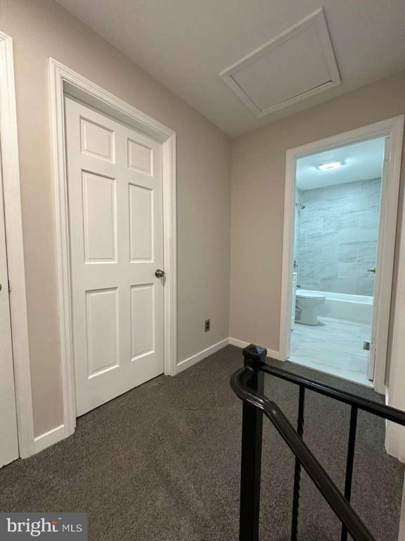 Building Photo - 5 Woodmill Dr