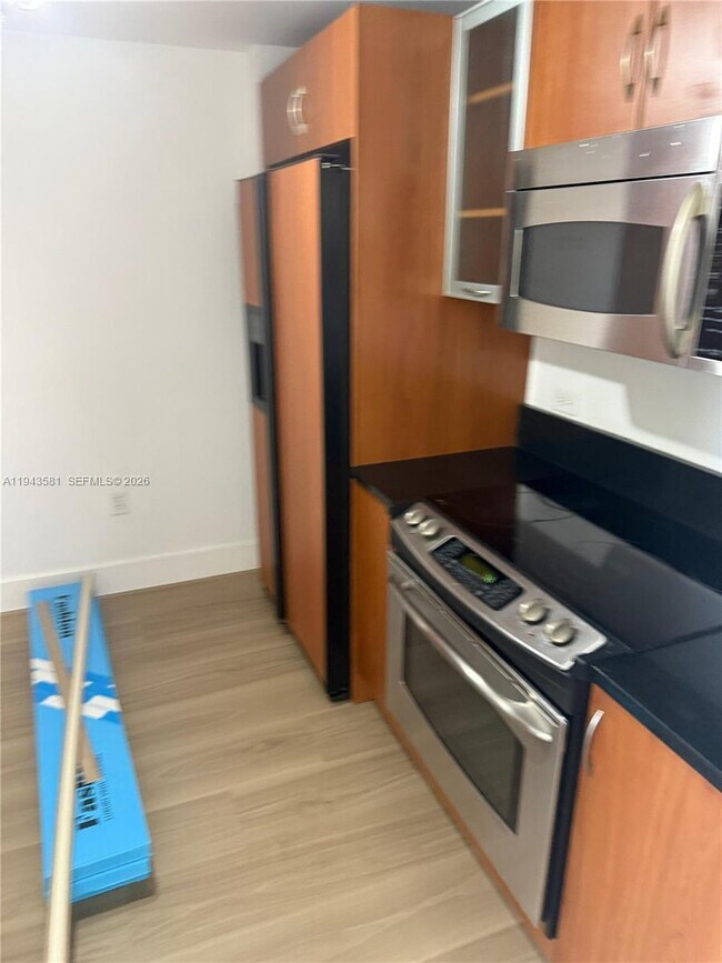 Building Photo - 18800 NE 29th Ave