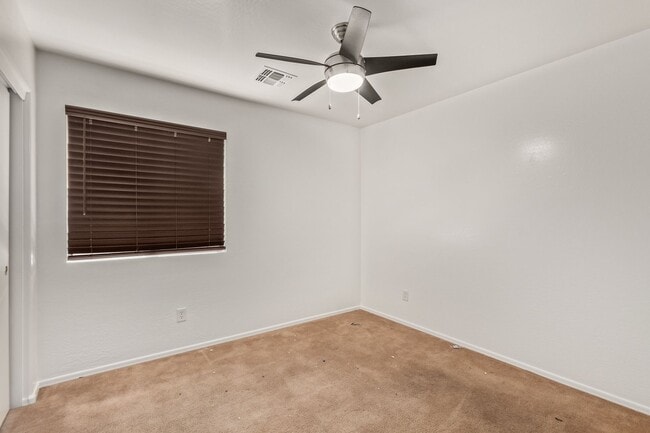 Building Photo - Single-Story 3 Bedroom Home in Rancho El Mirage