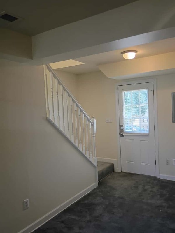 Building Photo - 2510 Kent Village Dr