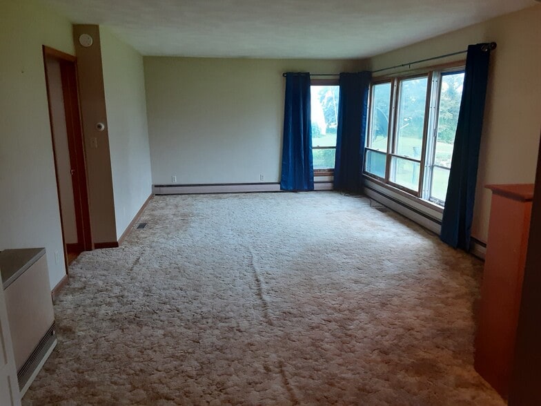 Building Photo - 19717 County Road 2 NE