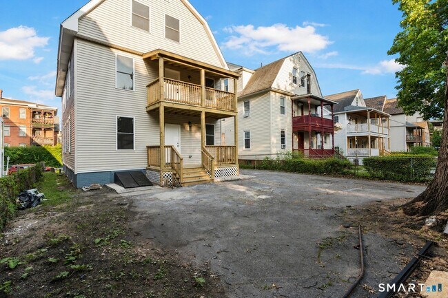 Building Photo - 81 Hungerford St