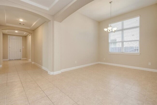 Building Photo - 22614 Birch Ridge Meadow Dr