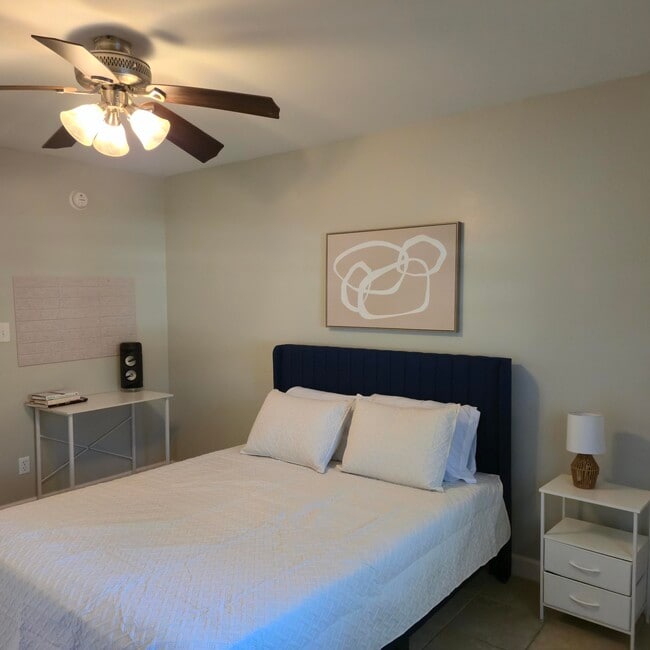 Building Photo - 348 Woodham Ct