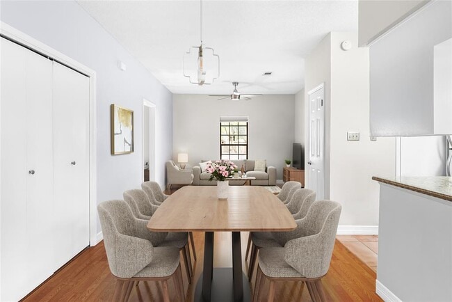 Building Photo - 1307 Kinney Ave