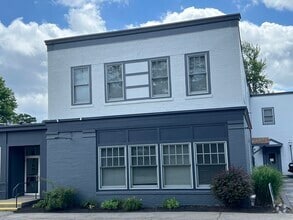 Building Photo - 1269 Main St