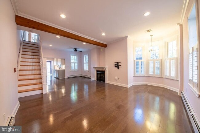 Building Photo - 35 Delaware Ave