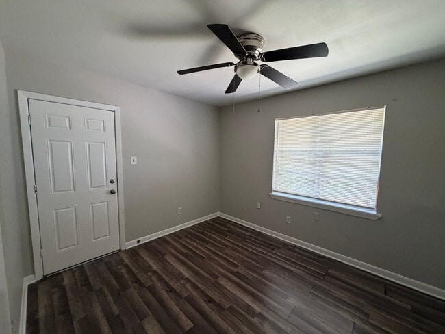 Building Photo - 9442 Normandie Dr