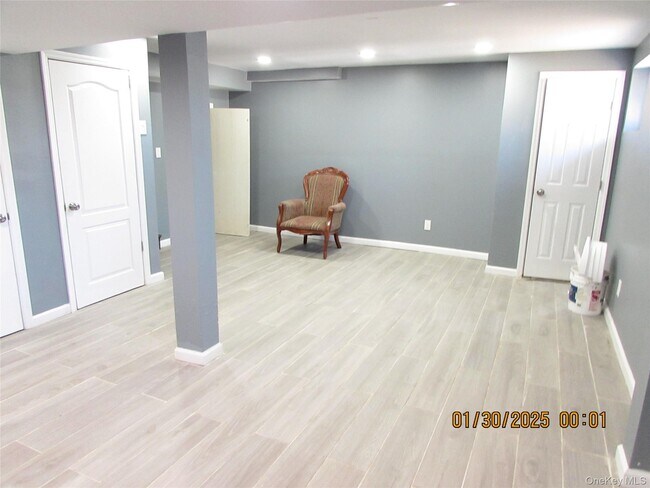 Building Photo - 156 Candlewood Dr