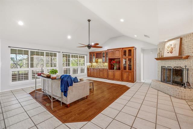 Building Photo - 2700 Solar Ct