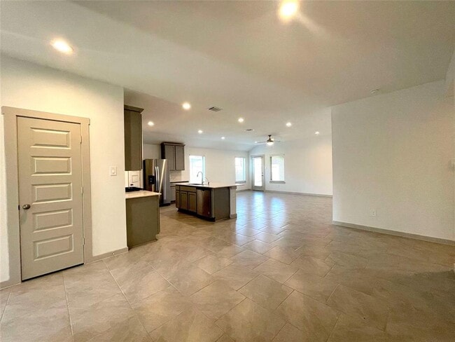 Building Photo - 3947 Everett Terrace Ln