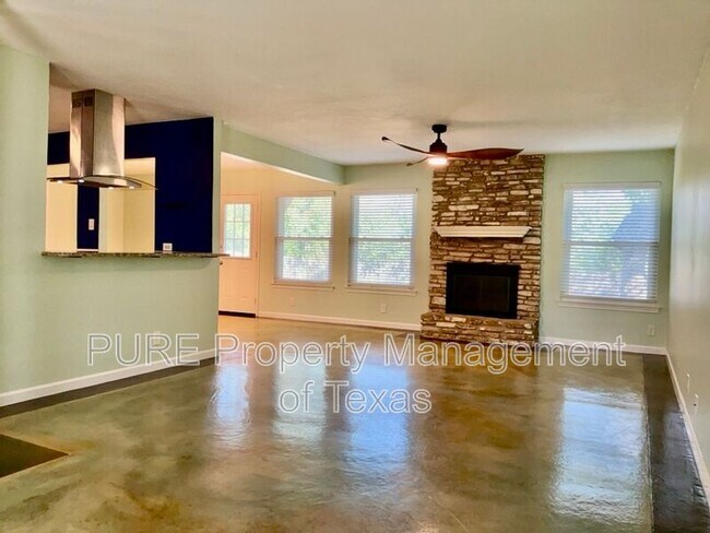 Building Photo - 9103 Comburg Dr