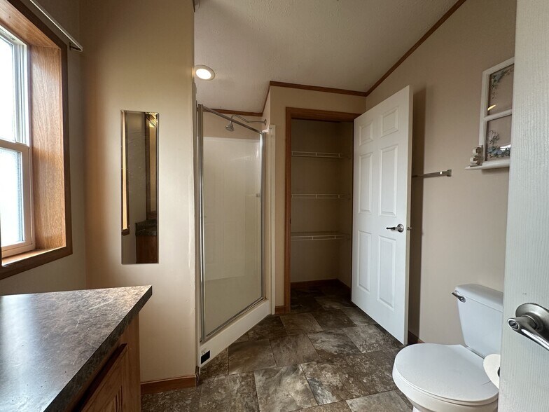 Building Photo - 76 E U.S. Hwy 6