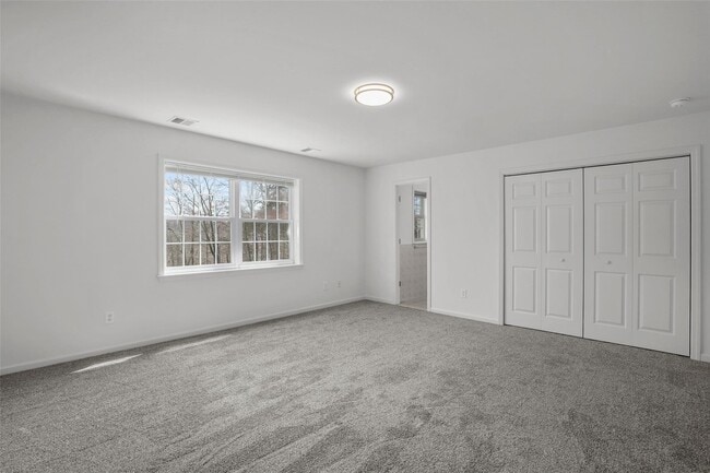 Building Photo - 2923 Lexington Ave
