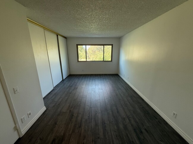 Building Photo - 1669 Tiburon Ct