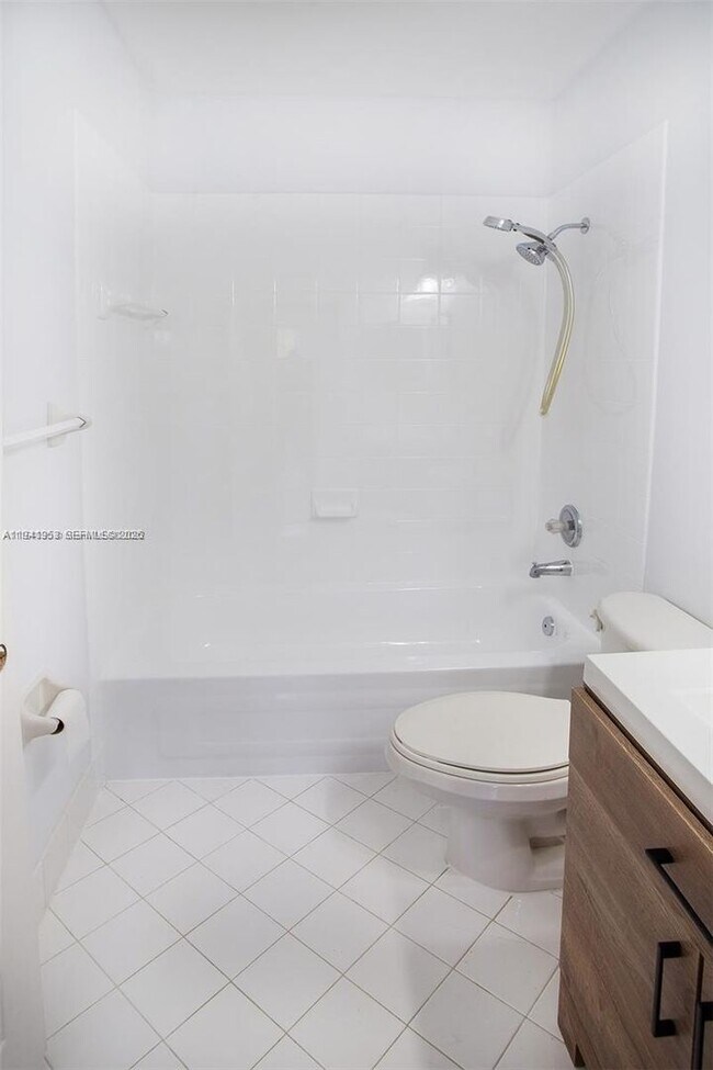 Building Photo - 16222 SW 102nd Terrace