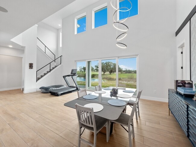 Building Photo - 239 Hampton Loop