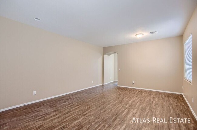 Building Photo - 3201 W Yellow Peak Dr