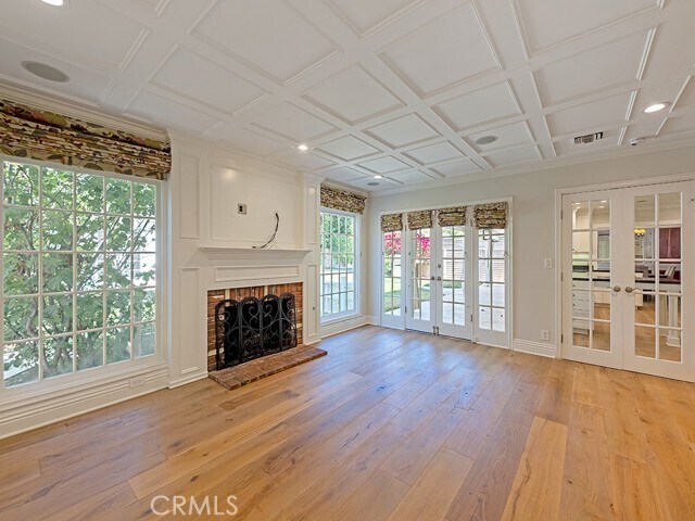 Building Photo - 5463 Katherine Ave