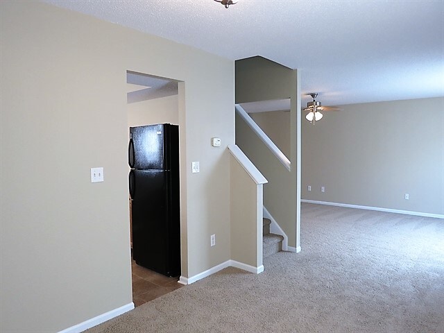Building Photo - 9789 Gibbon Ln