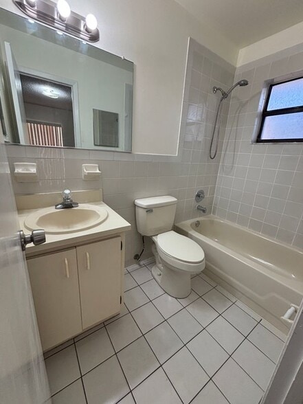 Building Photo - 5729 W 26th Ave