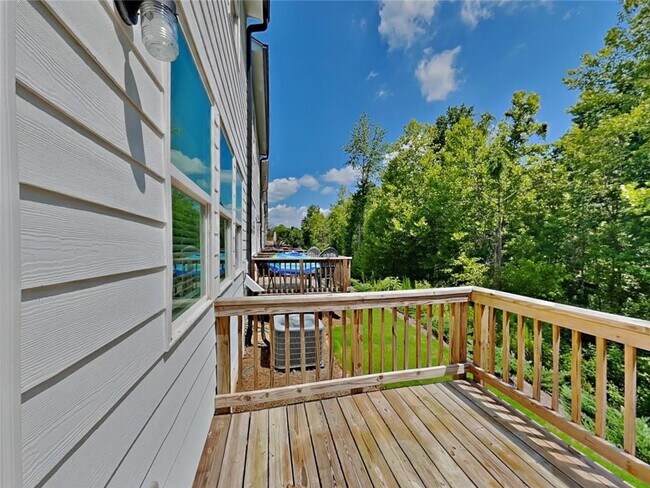 Building Photo - 289 Whitetail Cir