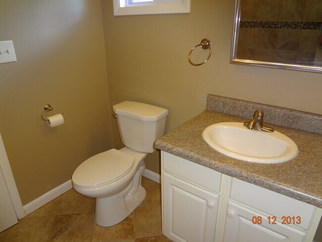 Building Photo - 152 Kendrick Ct