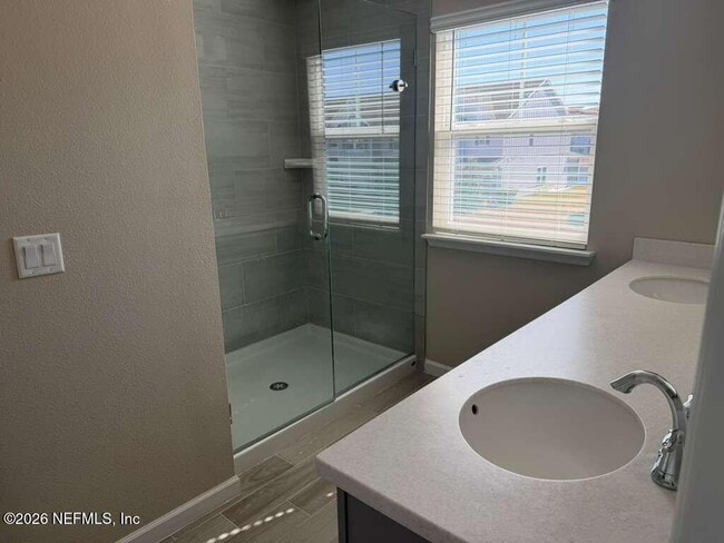 Building Photo - 12846 Josslyn Ln