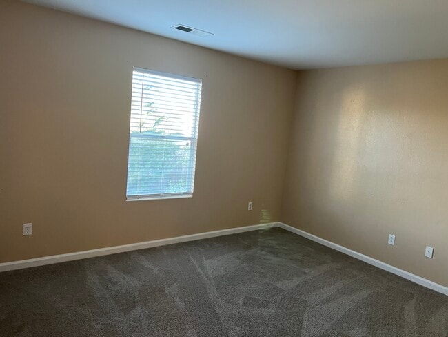 Building Photo - 8870 Sunset Breeze Dr