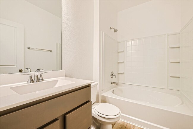 Building Photo - 4 Bedrooms located off Hwy 90W and Grosenbacher Rd, 10 miles from Lackland AFB