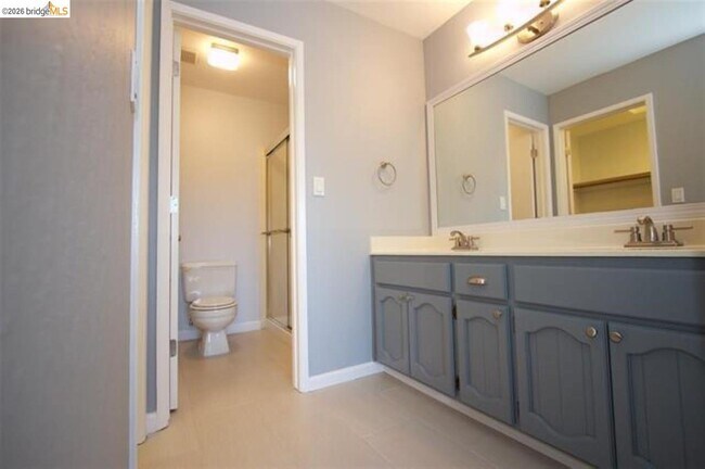 Building Photo - 2063 Sand Point Rd