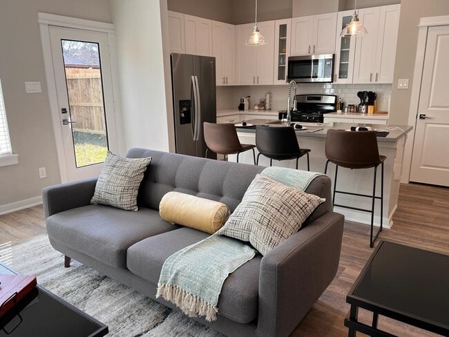 Building Photo - 414 Stonework Sage Ln