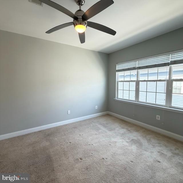 Building Photo - 35 Meridian Ln