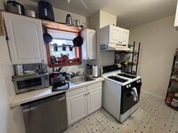 Building Photo - 68 Gore St