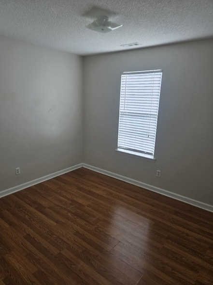 Building Photo - 809 Mason Tucker Dr