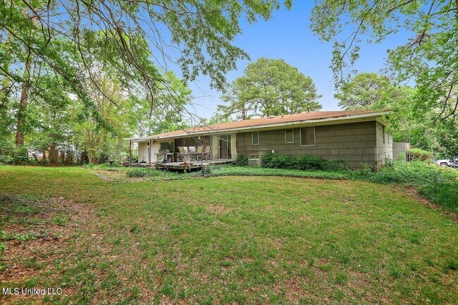 Building Photo - 1315 Kimwood Dr